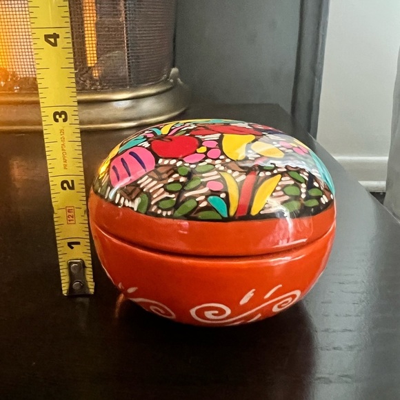 Mexican Folk Art Trinket Box is a beautifully handcrafted terra cotta piece - Picture 4 of 7